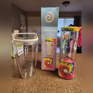 Blendjet TIE DYE with Xl Jar *Special Edition Lisa Frank*